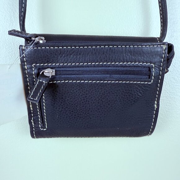 NWT Fossil Black Leather Crossbody Wallet | Contrast Stitching | Zip Pockets - Picture 3 of 9
